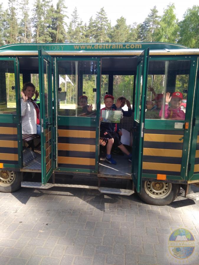 23. maijā 2.a klases skolēni apmeklēja Latvijas valsts mežu dabas parku