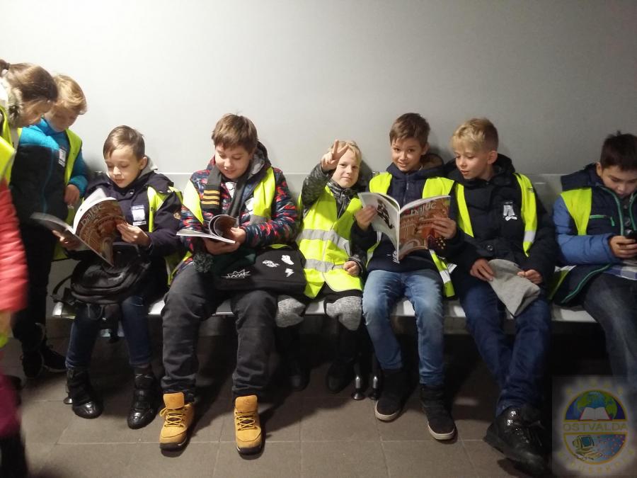 Karjeras izglītības ietvaros 5.b klase apmeklēja lidostu