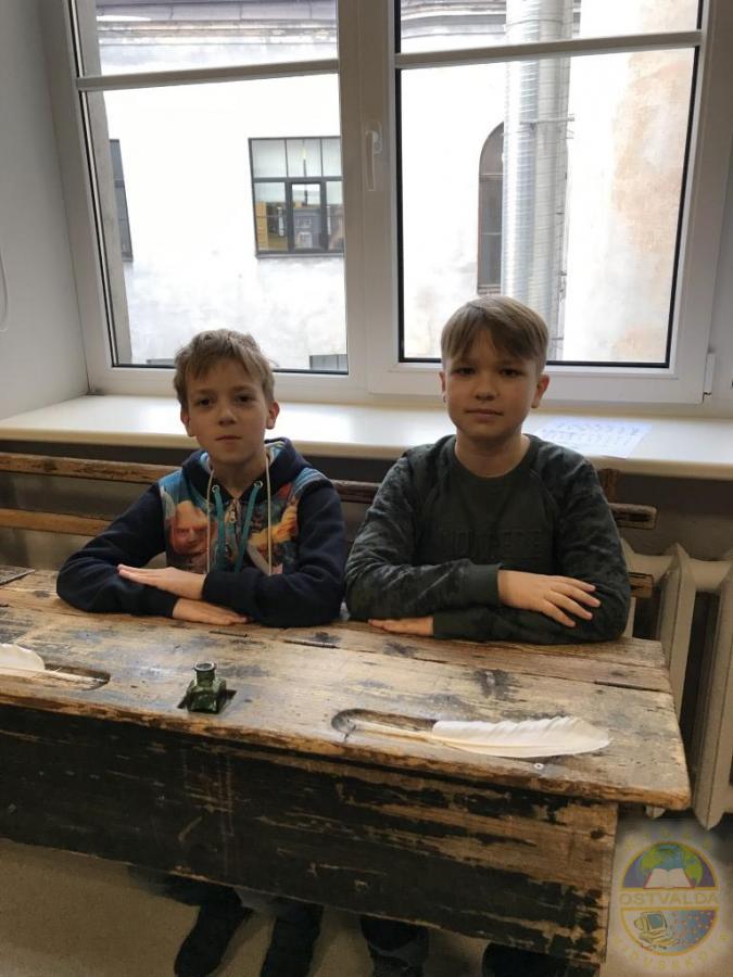 27. novembrī 5.b klases skolēni projekta "Skolas soma" ietvaros apmeklēja Latvijas Nacionālo vēstures muzeju - nodarbību "Senā skola"